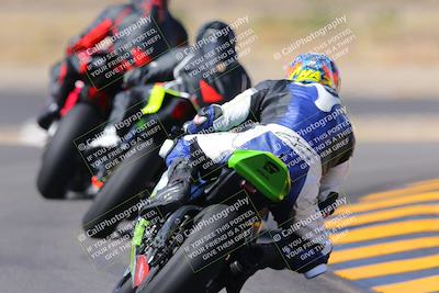 media/Oct-08-2022-SoCal Trackdays (Sat) [[1fc3beec89]]/Turn 11 Backside (1145am)/